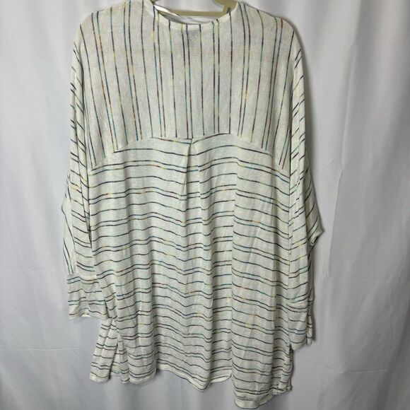 Torrid Cardigan Dolman Sleeve White Rainbow Stripe Lightweight 4X 26W - Picture 10 of 11